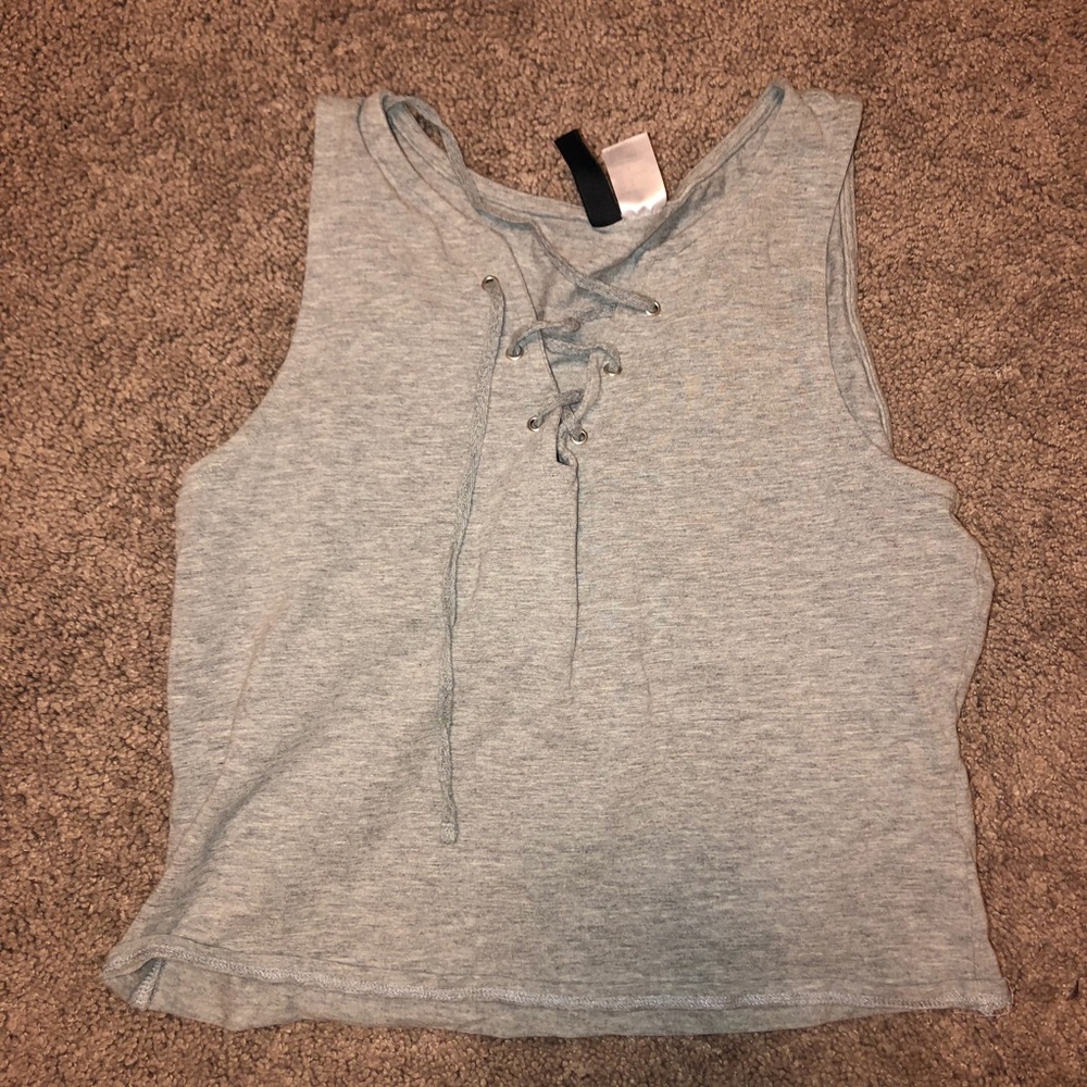 H&M Gray Crop Top: Medium